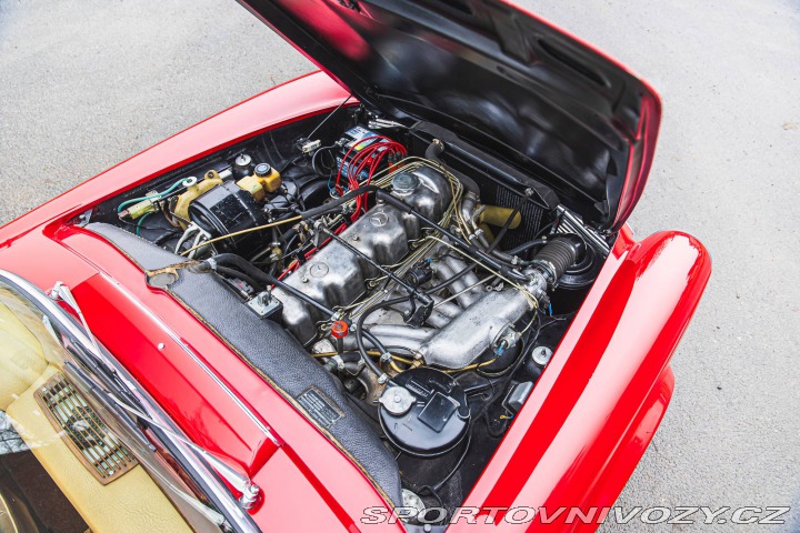Mercedes-Benz SL 230 SL Pagoda 1966