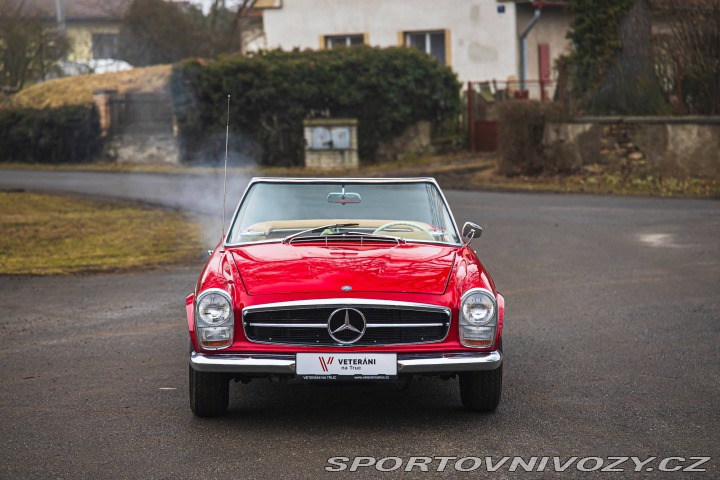 Mercedes-Benz SL 230 SL Pagoda 1966