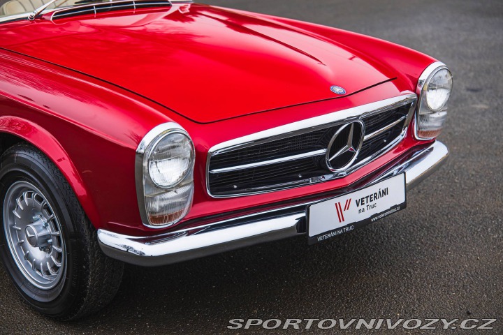 Mercedes-Benz SL 230 SL Pagoda 1966