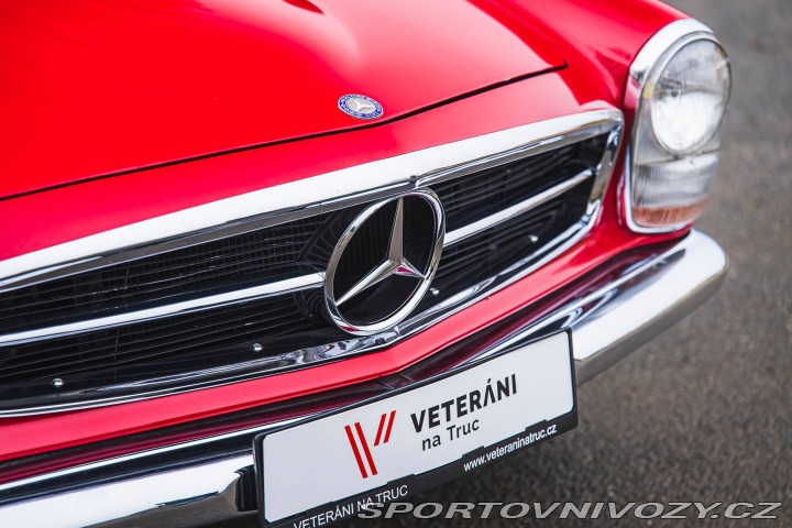 Mercedes-Benz SL 230 SL Pagoda 1966