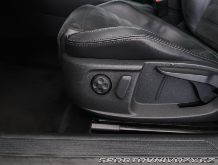 Volkswagen Passat CC CC Sportline 2.0 TDI 2011