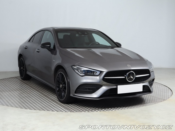 Mercedes-Benz CLA 250 e 2022