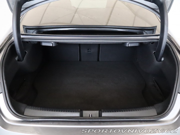 Mercedes-Benz CLA 250 e 2022