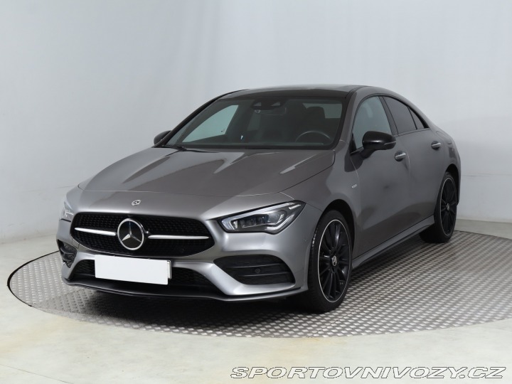 Mercedes-Benz CLA 250 e 2022