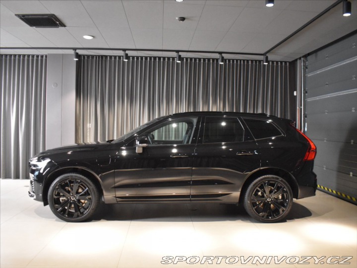 Volvo Ostatní modely XC60 2,0 T8 AWD Black Edition 2025