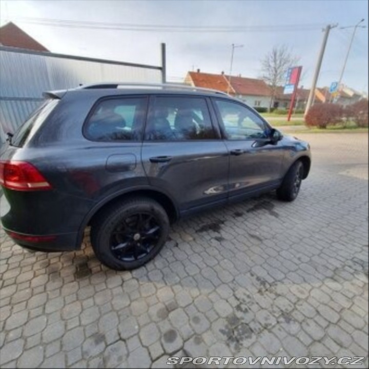 Volkswagen Ostatní modely Touareg 3,0 2013