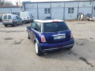 Mini Cooper 1,6   One 2006