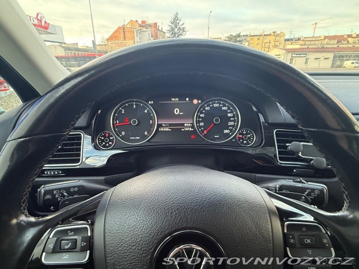 Volkswagen Ostatní modely Touareg 3,0 2015