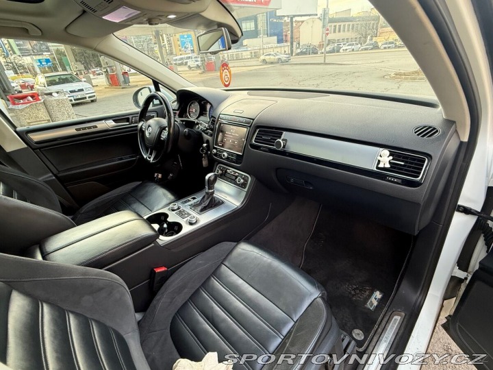 Volkswagen Ostatní modely Touareg 3,0 2015