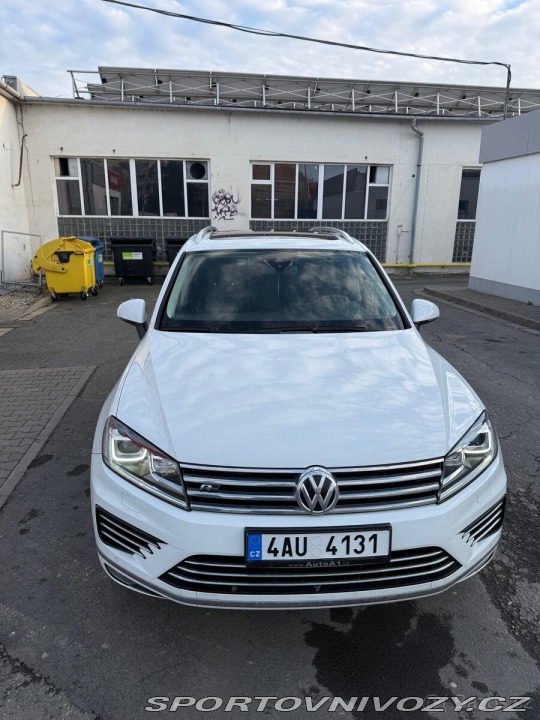 Volkswagen Ostatní modely Touareg 3,0 2015