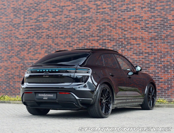 Porsche Macan Turbo | Panoráma - Ťažné 2024
