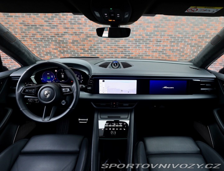 Porsche Macan Turbo | Panoráma - Ťažné 2024