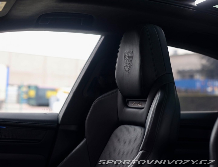 Porsche Macan Turbo | Panoráma - Ťažné 2024