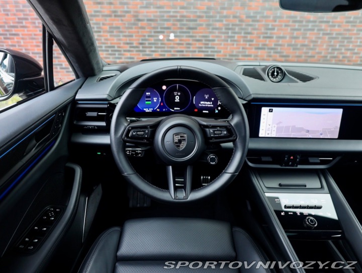 Porsche Macan Turbo | Panoráma - Ťažné 2024