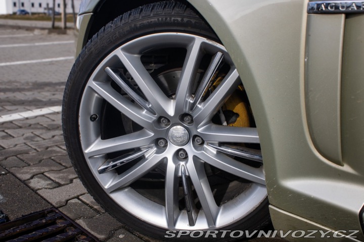 Jaguar XF 3.0l V6 (LPG) / 175kW / 2008