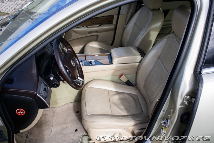 Jaguar XF 3.0l V6 (LPG) / 175kW / 2008