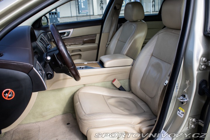 Jaguar XF 3.0l V6 (LPG) / 175kW / 2008