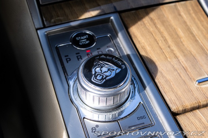 Jaguar XF 3.0l V6 (LPG) / 175kW / 2008