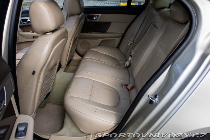 Jaguar XF 3.0l V6 (LPG) / 175kW / 2008