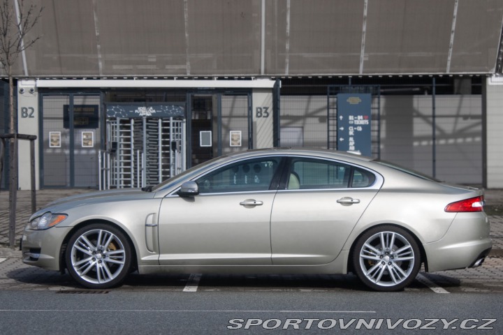Jaguar XF 3.0l V6 (LPG) / 175kW / 2008