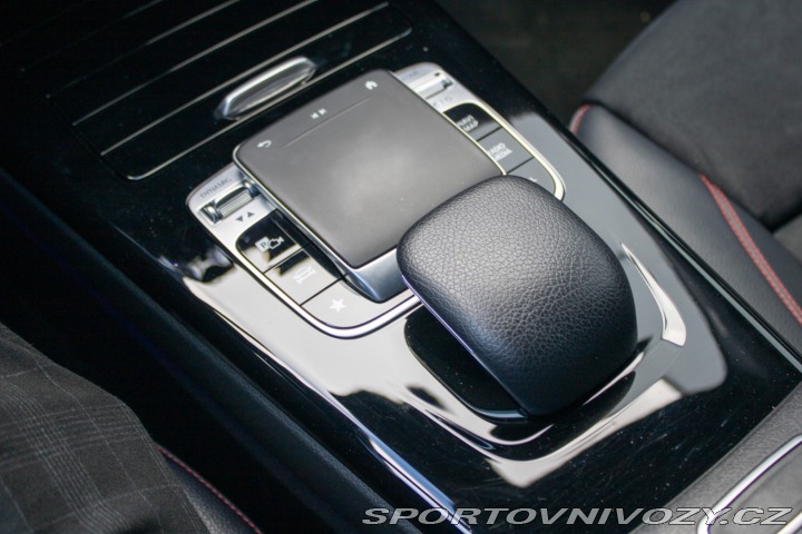 Mercedes-Benz CLA Kupé  220 4matic AJ NA SP 2019