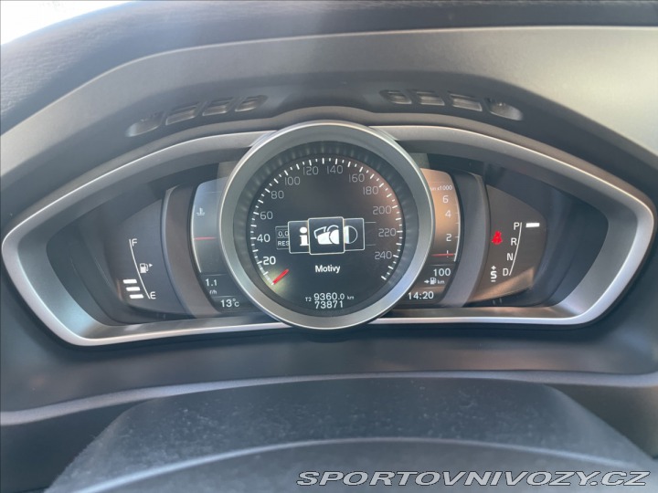 Volvo V40 2,0 i T4 140kw AWD CROSSC 2015