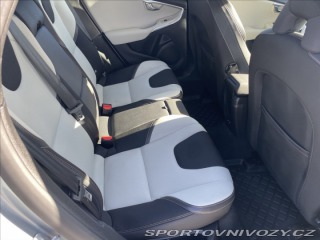 Volvo V40 2,0 i T4 140kw AWD CROSSC 2015