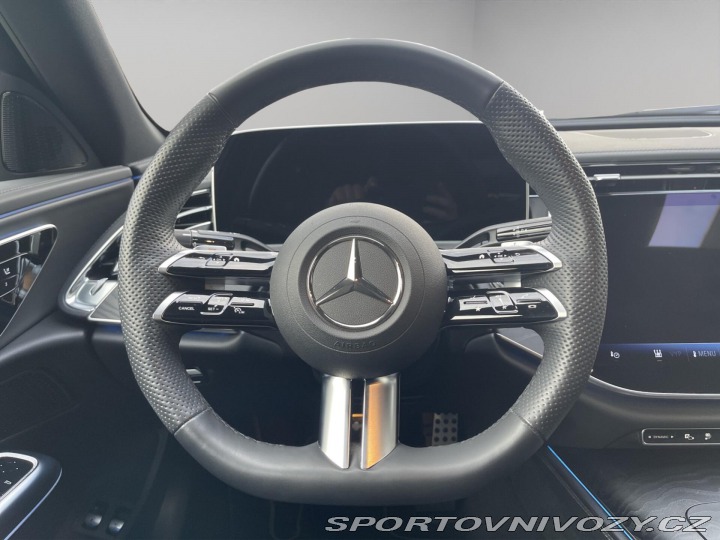 Mercedes-Benz E E 300 e 4MATIC REZERVACE 2025