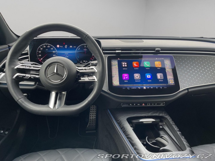 Mercedes-Benz E E 300 e 4MATIC 2025
