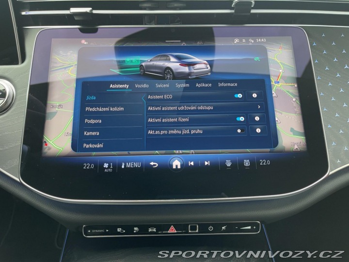 Mercedes-Benz E E 300 e 4MATIC REZERVACE 2025