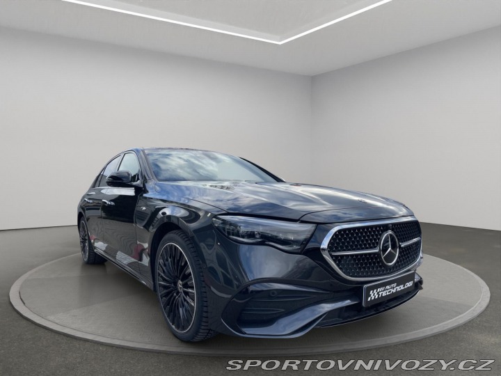 Mercedes-Benz E E 300 e 4MATIC REZERVACE 2025
