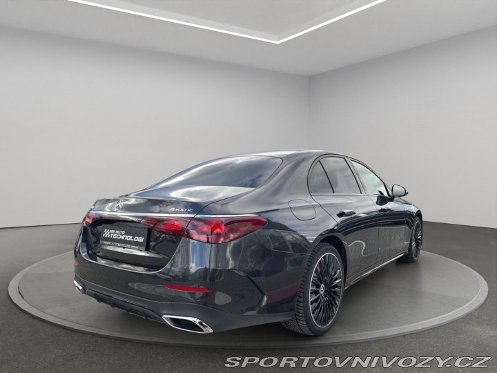 Mercedes-Benz E E 300 e 4MATIC REZERVACE 2025