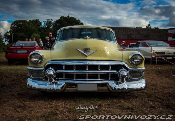 Ostatní značky Ostatní modely Cadillac Hardtop Sixty-Two Coupé de Ville 1953