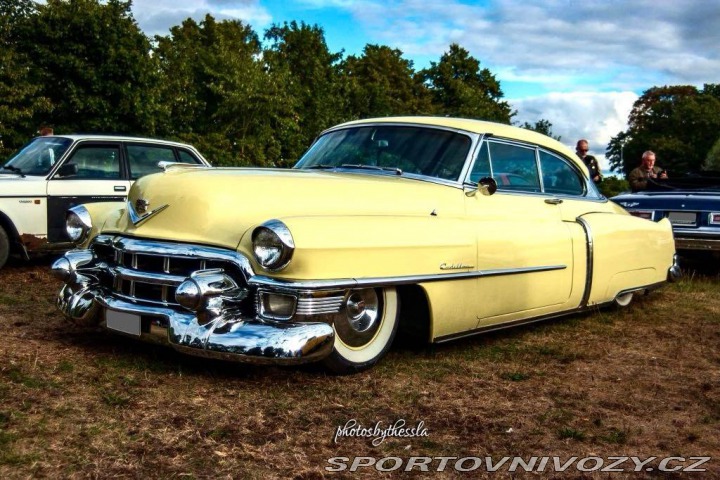 Ostatní značky Ostatní modely Cadillac Hardtop Sixty-Two Coupé de Ville 1953