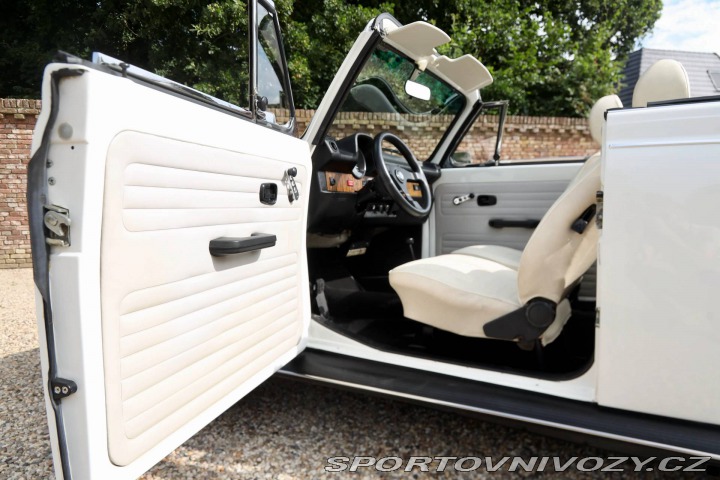 Volkswagen Beetle 1303 Convertible 1500 Convertible 1977