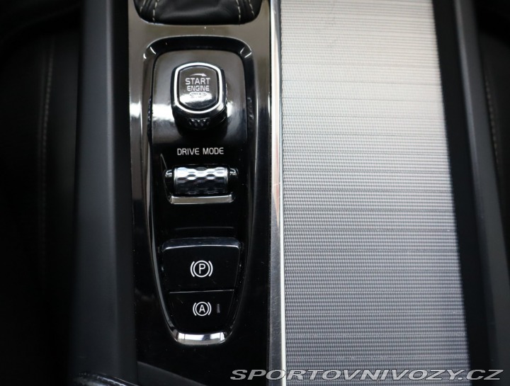 Volvo Ostatní modely XC60 R-Design T6 AWD Polestar 2018