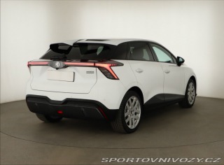 MG Ostatní modely 4  64 kWh 2023