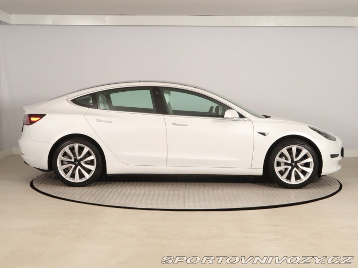 Tesla Model 3 Std Range Plus 52kWh 2020