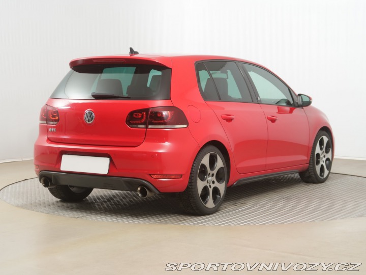 Volkswagen Golf 2.0 GTI 2011