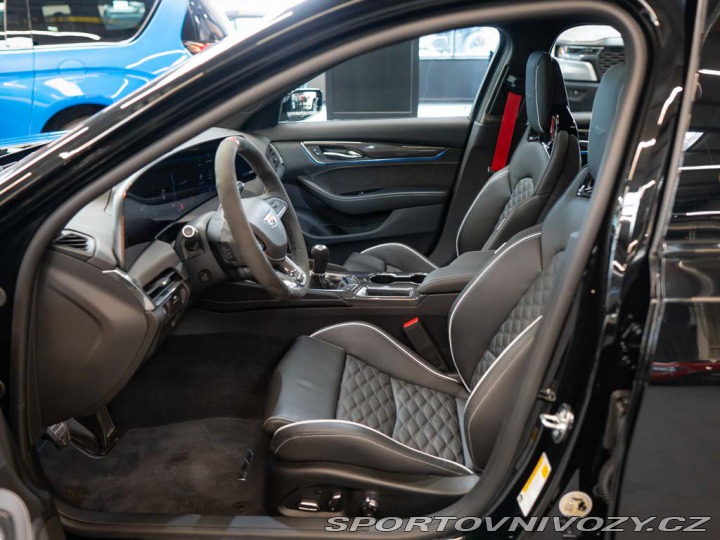 Ostatní značky Ostatní modely Cadillac CT5 6.2 Supercharged V Blackw 2026