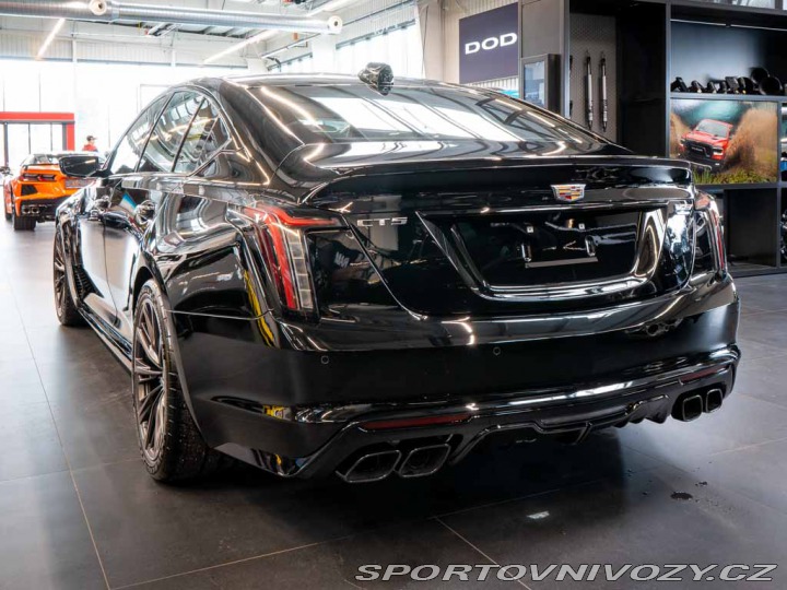 Ostatní značky Ostatní modely Cadillac CT5 6.2 Supercharged V Blackw 2026