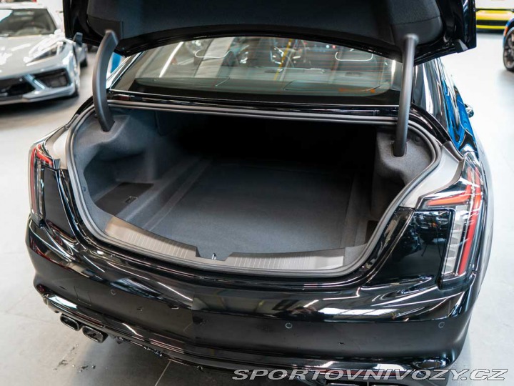 Ostatní značky Ostatní modely Cadillac CT5 6.2 Supercharged V Blackw 2026