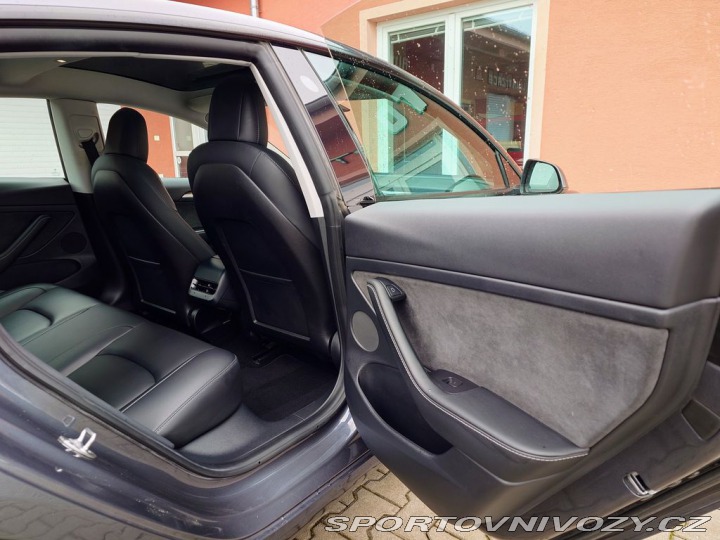 Tesla Model 3 Standard Range Plus 208 k 2022