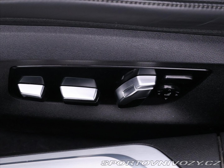 BMW 7 4,4 750i 330kW xDrive DPH 2017