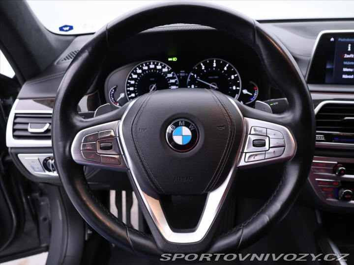 BMW 7 4,4 750i 330kW xDrive DPH 2017