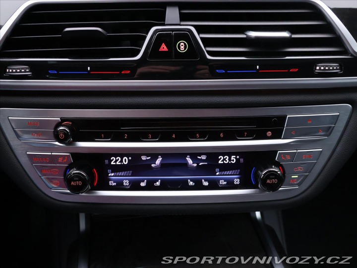 BMW 7 4,4 750i 330kW xDrive DPH 2017