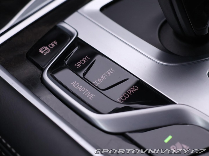 BMW 7 4,4 750i 330kW xDrive DPH 2017