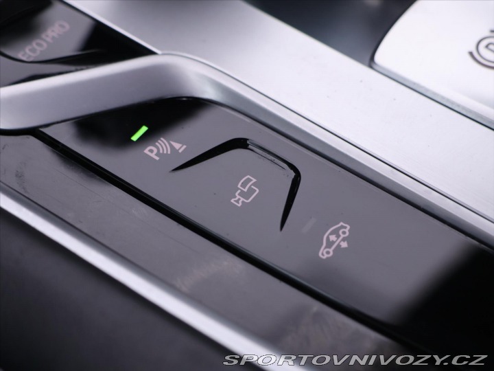 BMW 7 4,4 750i 330kW xDrive DPH 2017