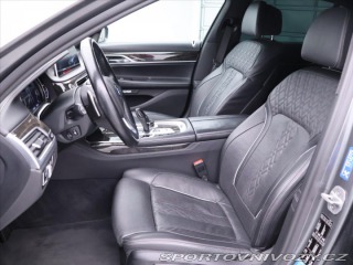 BMW 7 4,4 750i 330kW xDrive DPH 2017