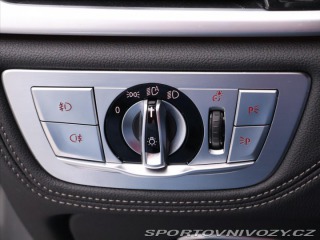 BMW 7 4,4 750i 330kW xDrive DPH 2017